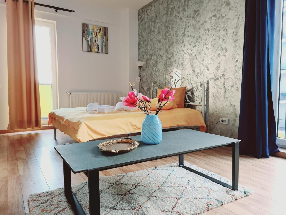 Ultracentral 5* Boutique Hotel Style Apartment. Brand New. 2 Rooms. Spacious. Free Parking Cluj-Napoca Exterior foto