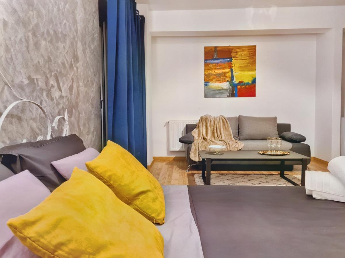 Ultracentral 5* Boutique Hotel Style Apartment. Brand New. 2 Rooms. Spacious. Free Parking Cluj-Napoca Exterior foto