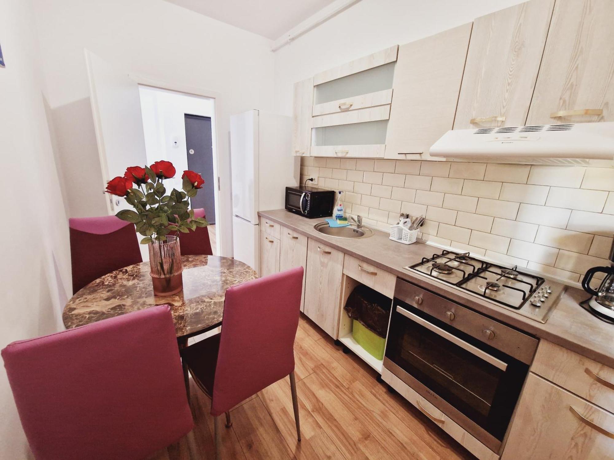 Ultracentral 5* Boutique Hotel Style Apartment. Brand New. 2 Rooms. Spacious. Free Parking Cluj-Napoca Exterior foto