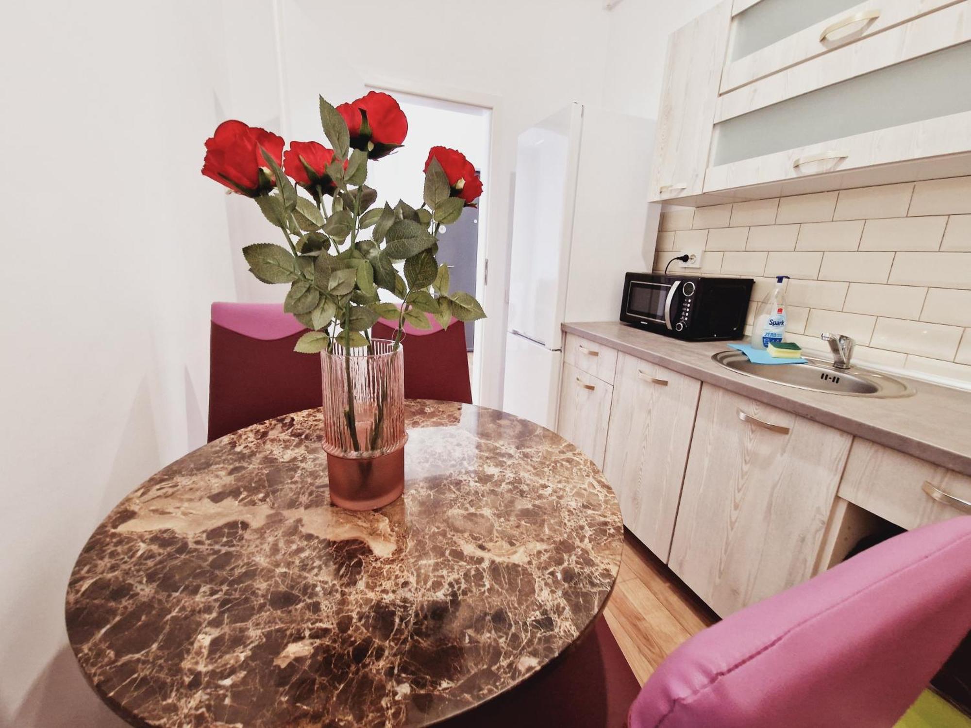 Ultracentral 5* Boutique Hotel Style Apartment. Brand New. 2 Rooms. Spacious. Free Parking Cluj-Napoca Exterior foto